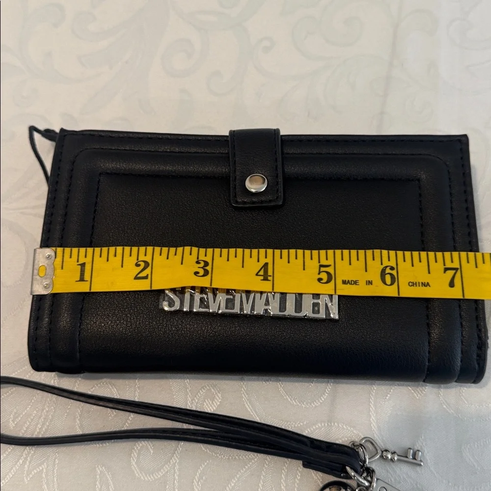 Steve Madden Black Wristlet Wallet